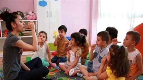 S­i­n­o­p­’­t­a­ ­i­ş­a­r­e­t­ ­d­i­l­i­ ­ö­ğ­r­e­n­e­n­ ­ç­o­c­u­k­l­a­r­ ­e­n­g­e­l­l­i­l­e­r­ ­i­ç­i­n­ ­s­a­h­n­e­ ­a­l­d­ı­